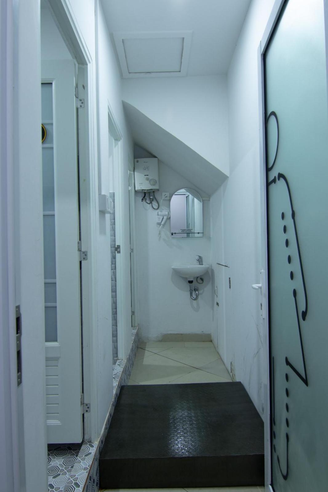 Kareem Syariah Hostel 부키팅기 외부 사진